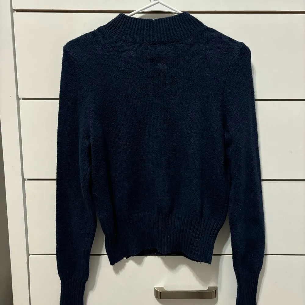 American Eagle Smiley Navy Mock Neck Logo Smile Face Sweater - Image 4