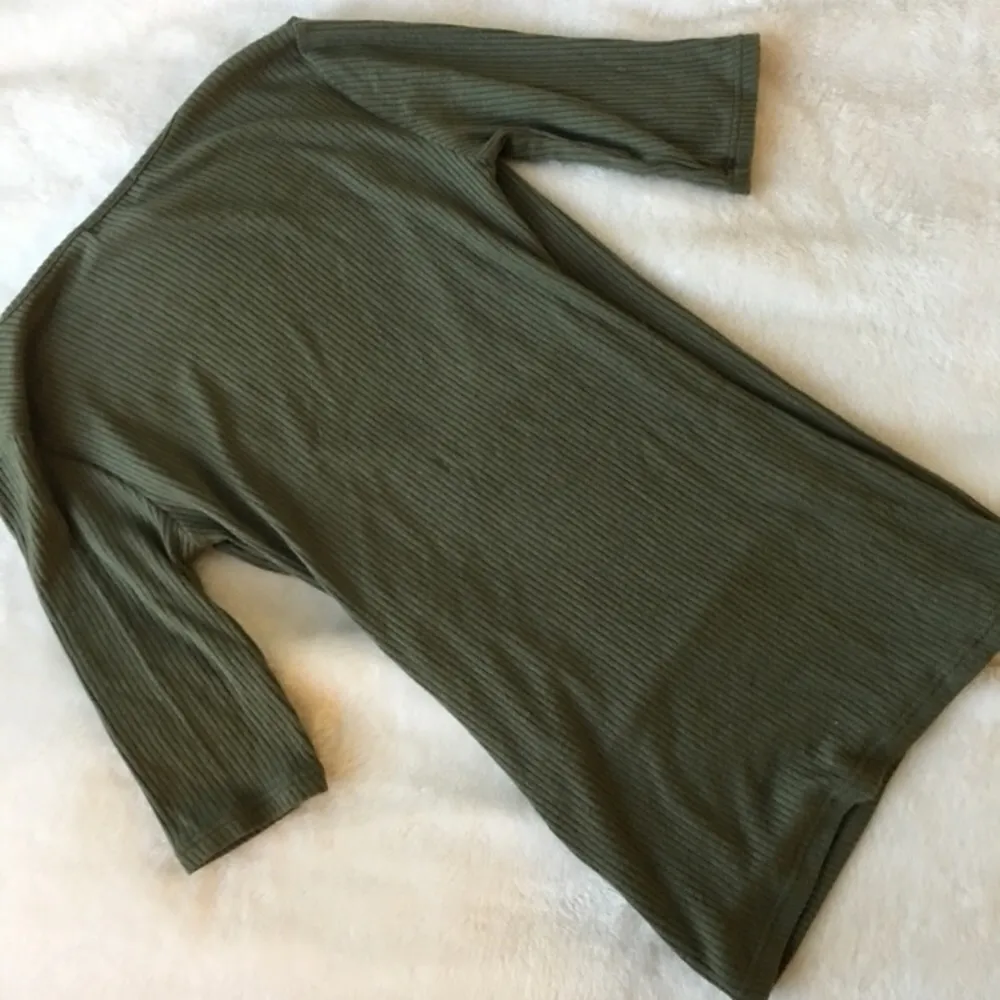 Leith Ribbed Surplice Top. Xs - Image 6