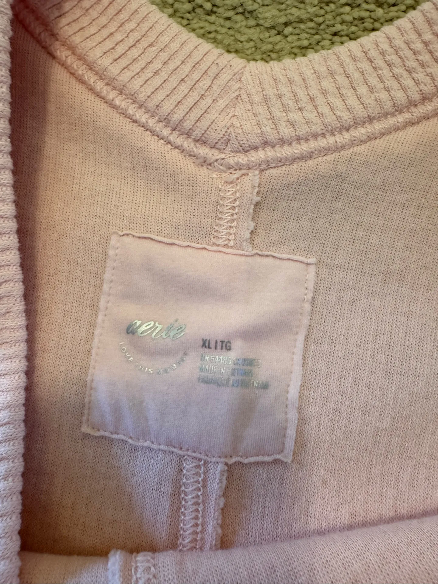 Aerie v neck crewneck - Image 2
