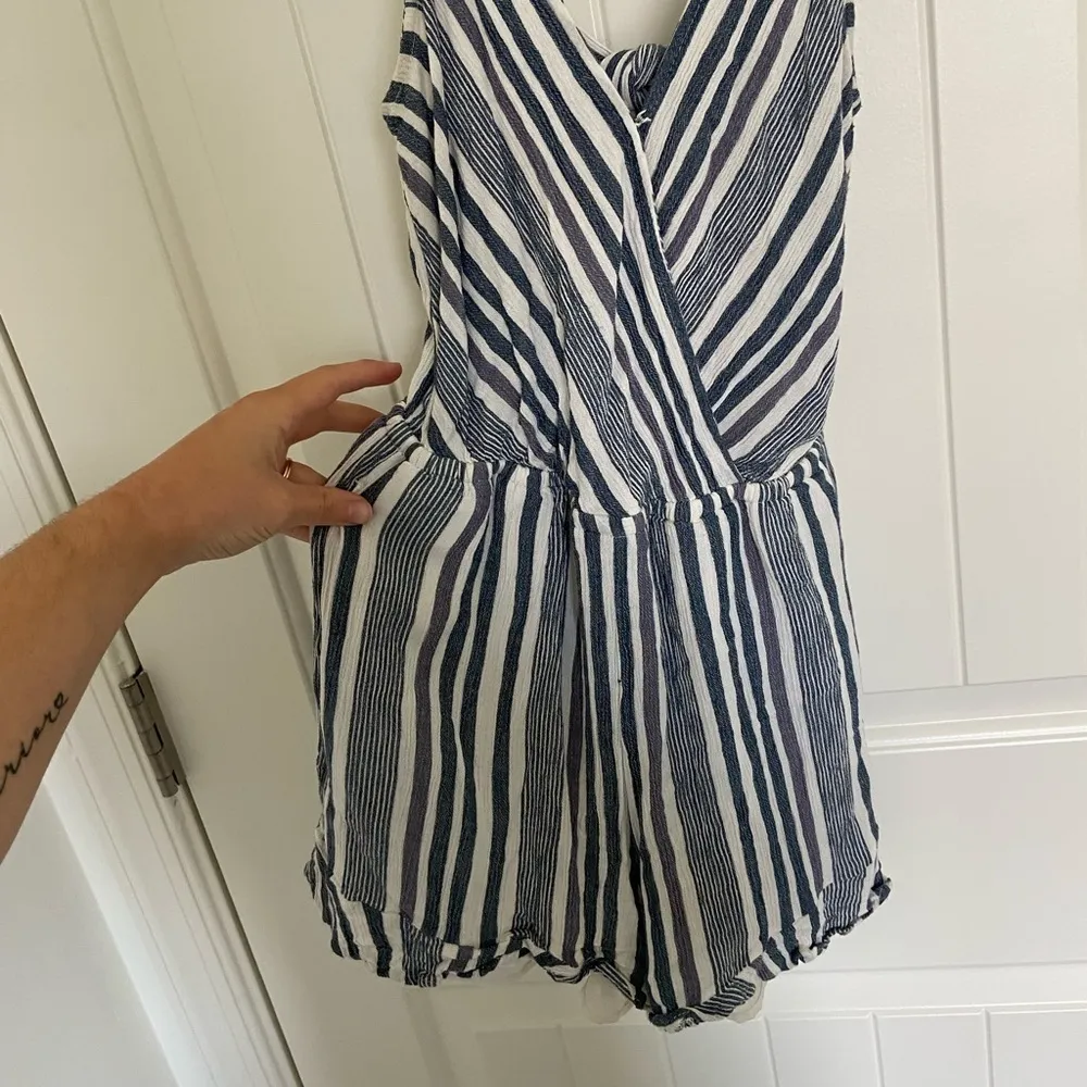 American Eagle women’s‎ shorts romper — XS - Image 2