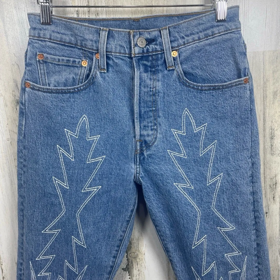 Levis 501 Embroidered Jeans size 26x30 Del Norte Medium Wash Flames Western - Image 3