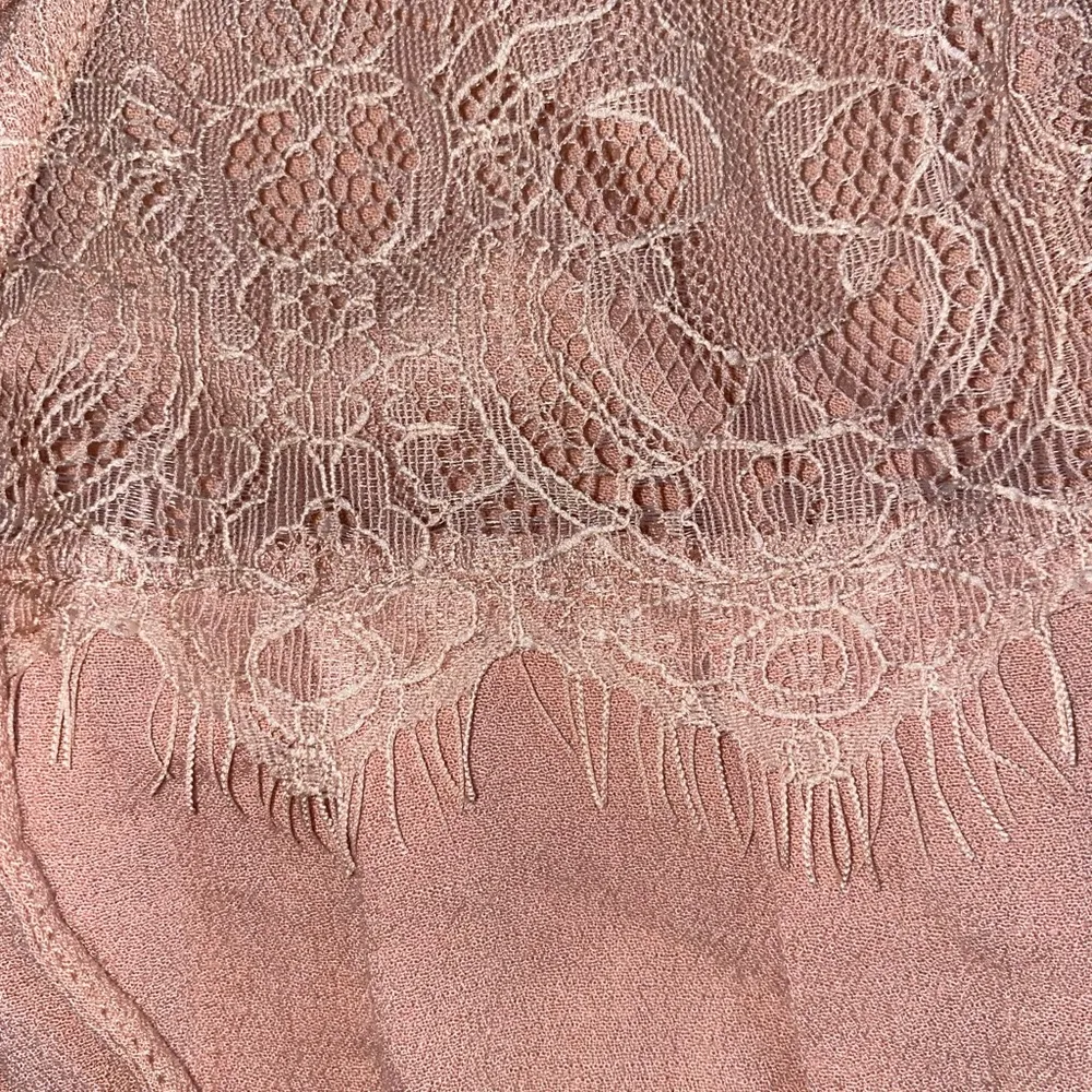 flowey lace tank - Image 2