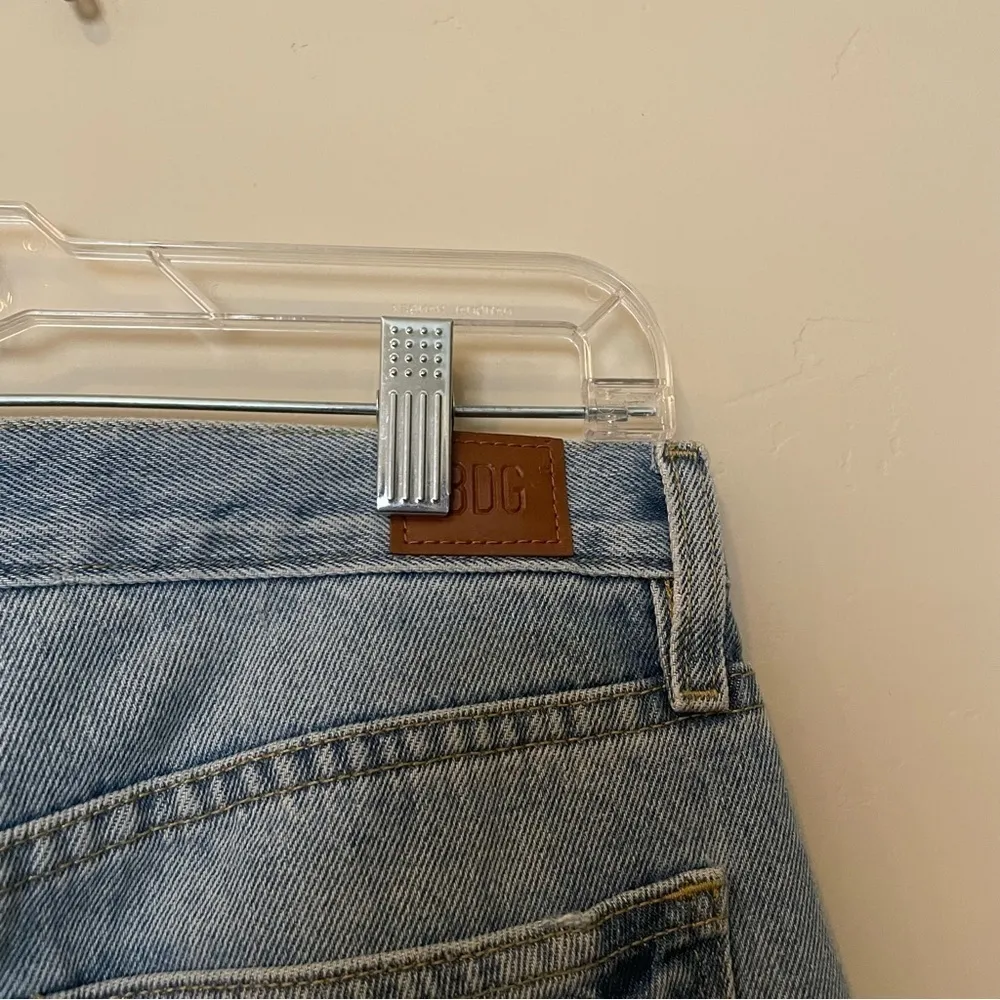 Light Wash Exposed Seam High Rise Slim Straight Jeans - Image 9