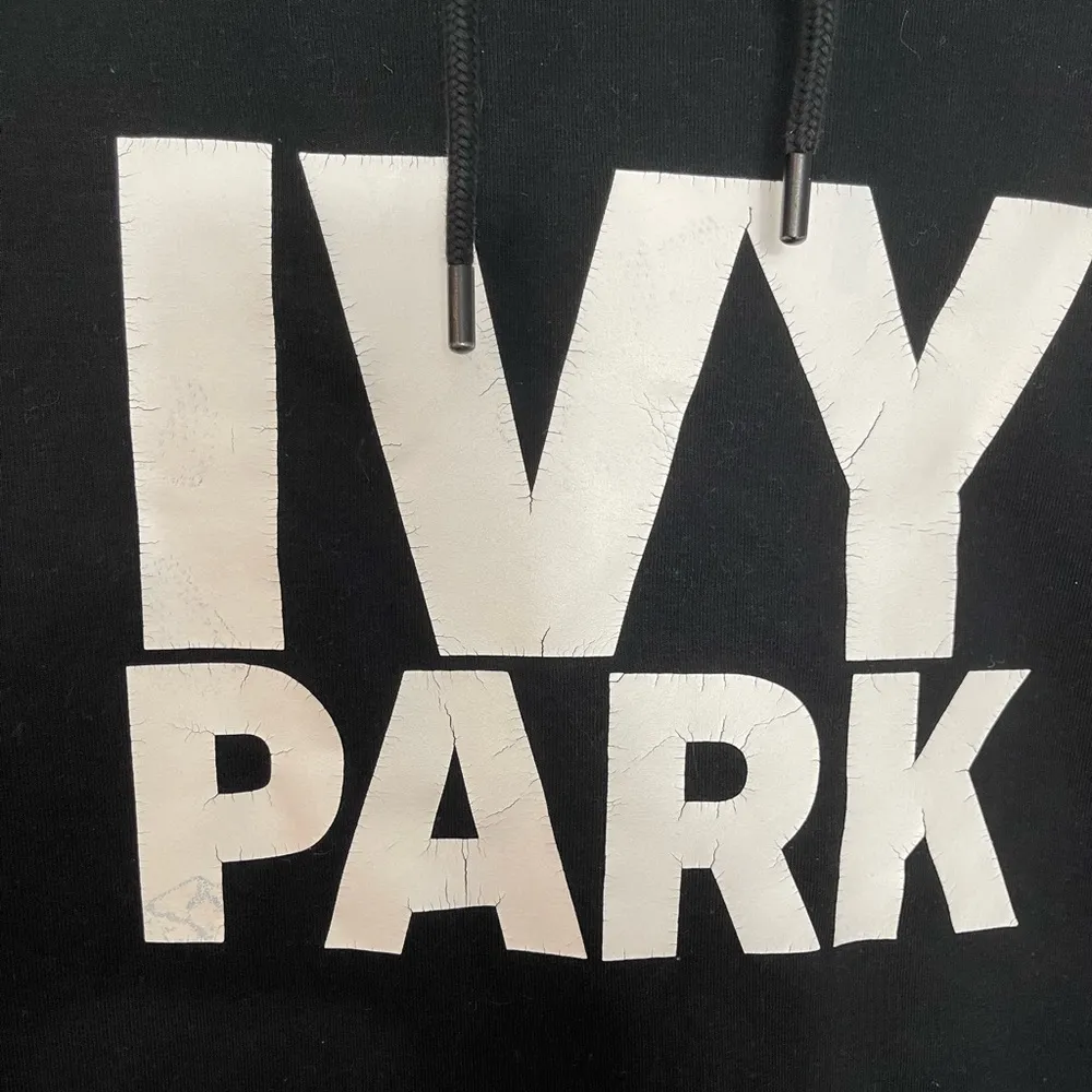 Ivy Park Black Oversized Logo Hooded Size XS - Image 6