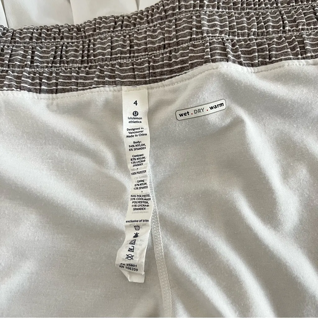 Lululemon Skort Skirt Size 4 Elastic Waist White Built-In Shorts - Image 9