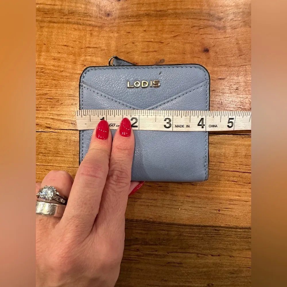 EUC LODIS REAL LEATHER WALLET BABY BLUE COLOR W COIN POCKET. - Image 10