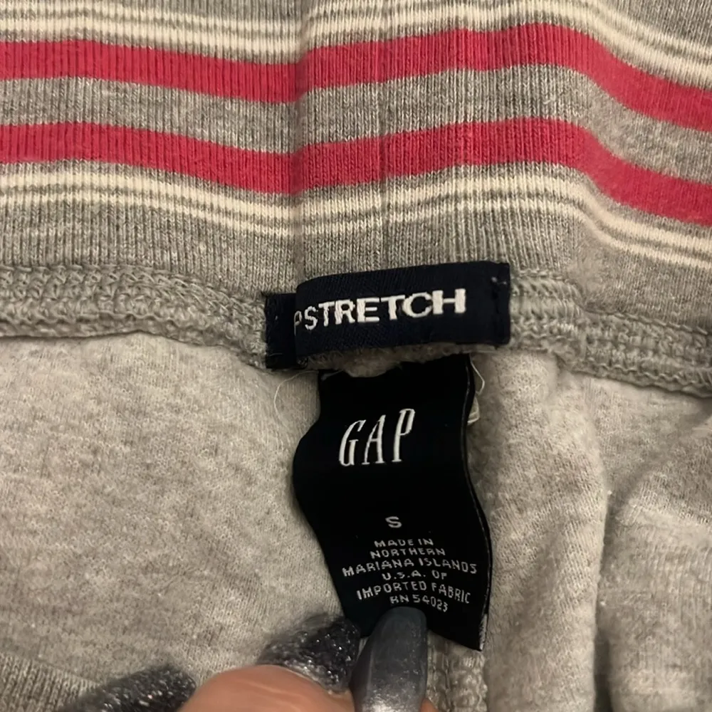 GAP Velour Gray Jogger / Lounge Pants - Image 4