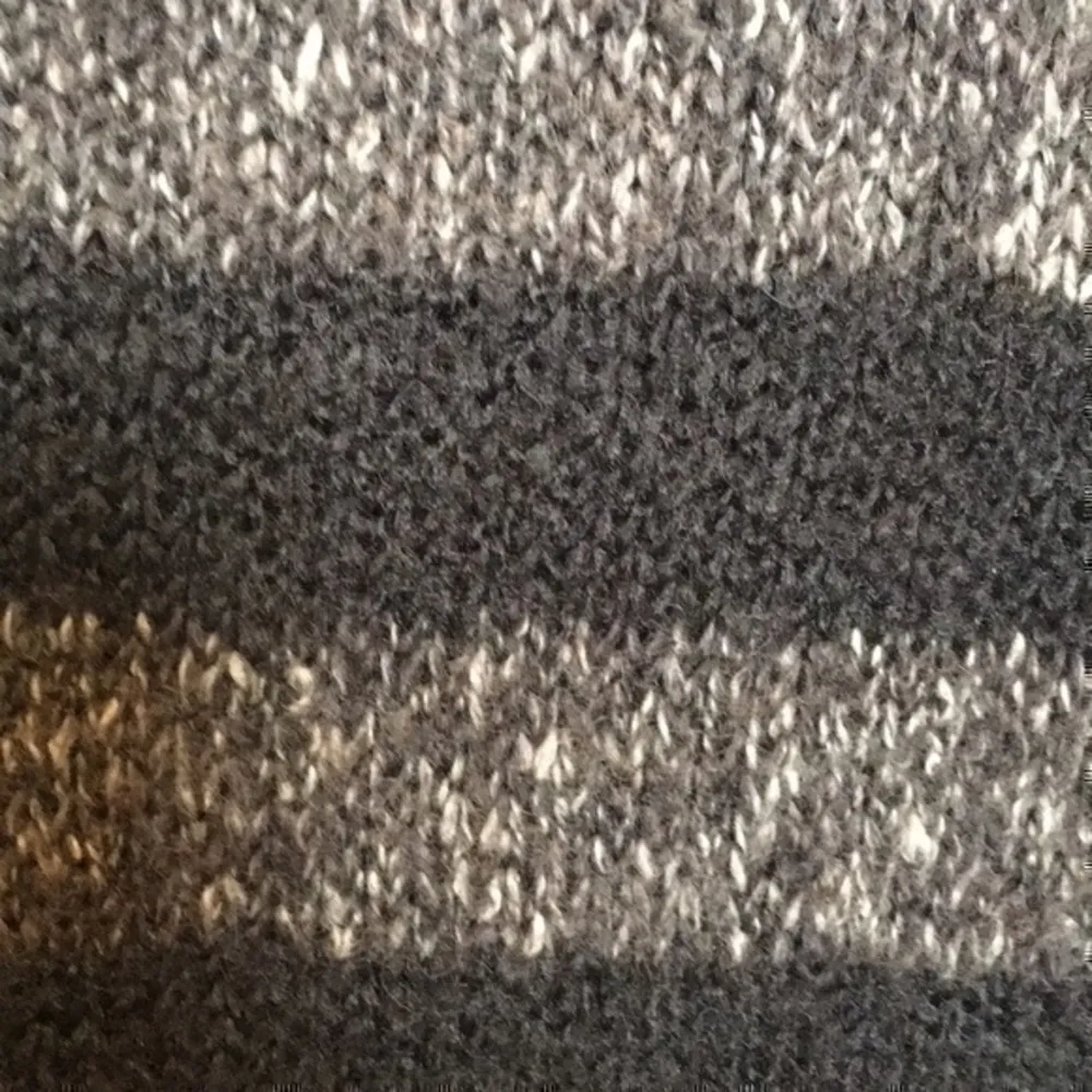 Miss Me woman’s size small sweater - Image 9