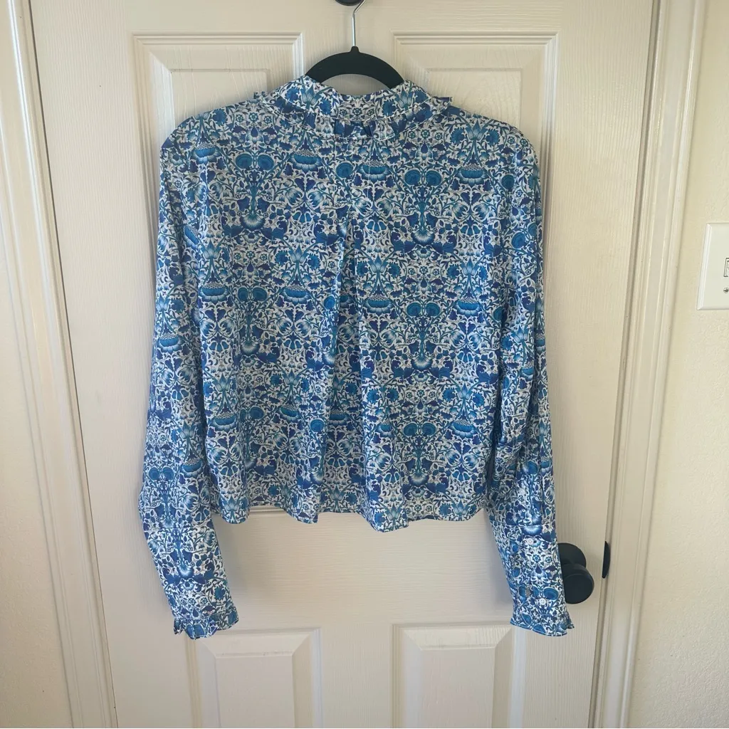 J. Crew Liberty Crop Ruffle Button Up XS - Image 3