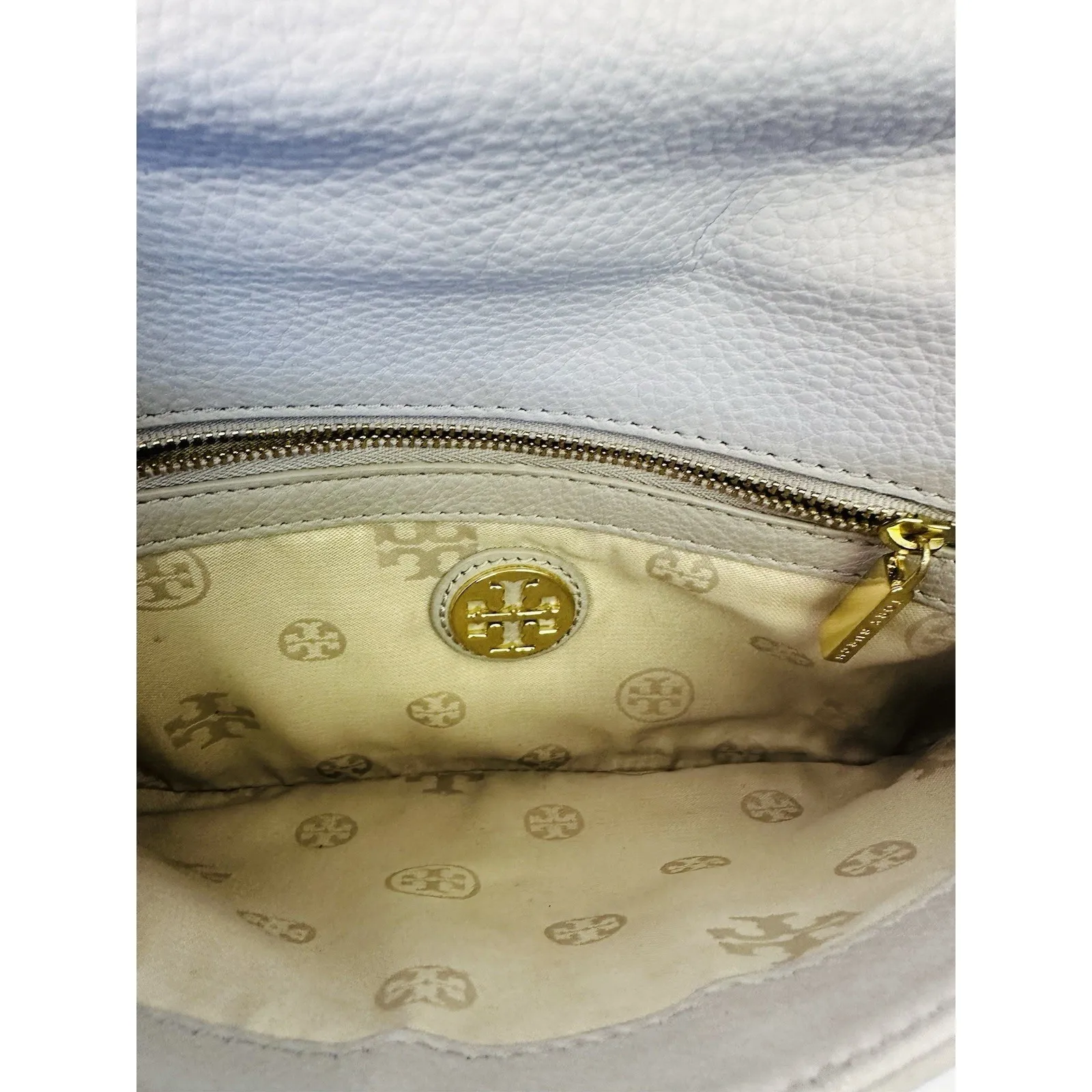 Tory Burch Amanda Logo Gray Crossbody Clutch Gold Chain Flap Magnetic‎ Closure - Image 13