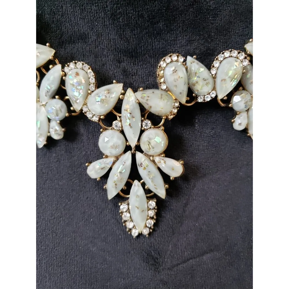 Women's ALDO Statement Necklace Gold Chain Lobster Clasp Crystal Floral - Image 3