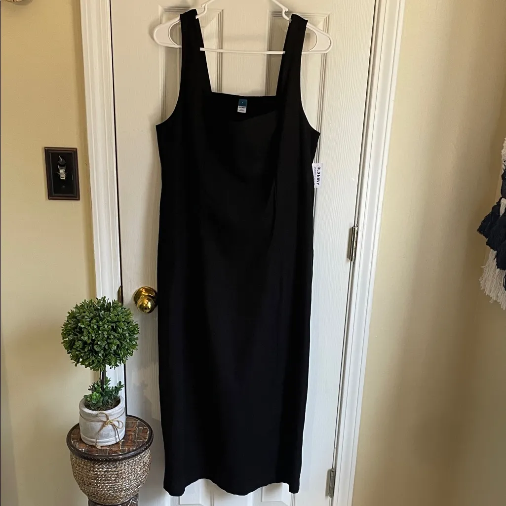 Old Navy Black Midi Dress - Image 2