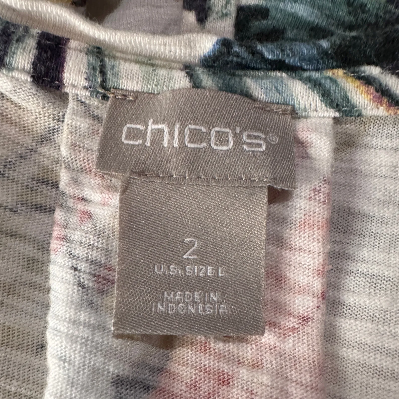 Chico’s SZ 2 (Large) T-Shirt Top Burnout Fabric Leaf Print Hi-Low Hem Stretch - Image 6