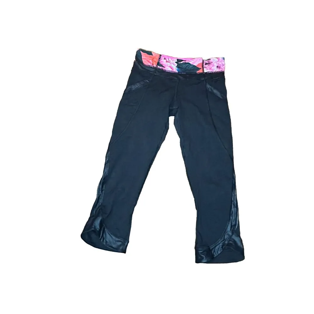 Lululemon Size‎ 4 Pink Floral Band Leggings 19" Crop - Image 4