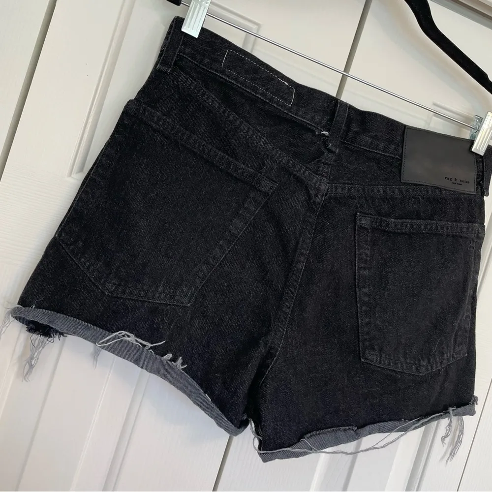 Rag & bone Maya High Rise Black Denim Shorts Button Fly Sz 29 Distressed Raw Hem - Image 7
