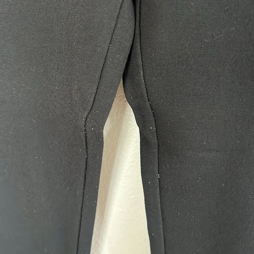 EUC The Limited Black Thick Leggings Pants sz M - Image 4