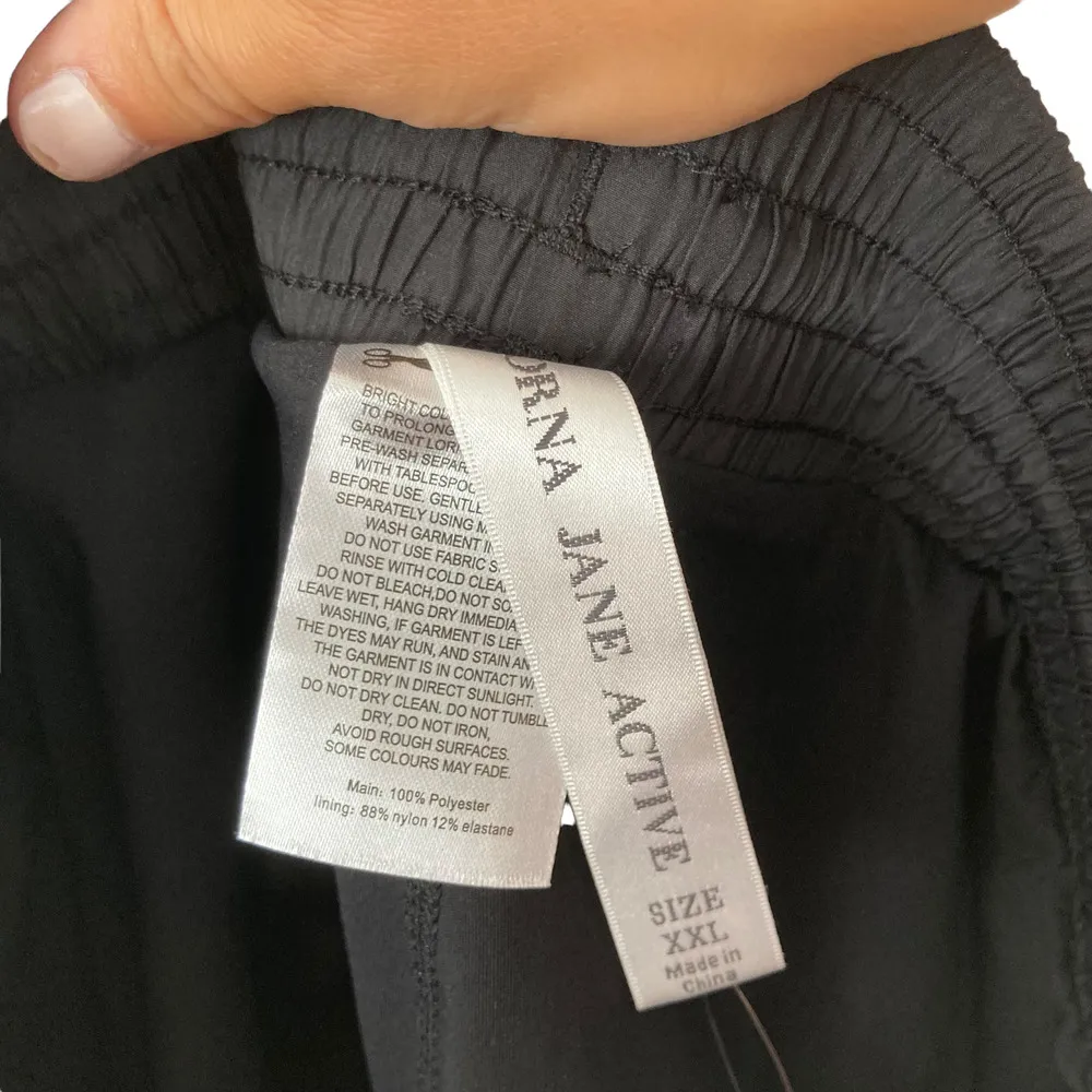 Lorna Jane  Active Black Athletic Shorts Sz XXL - Image 2