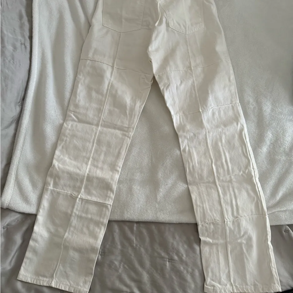 white pants - Image 4