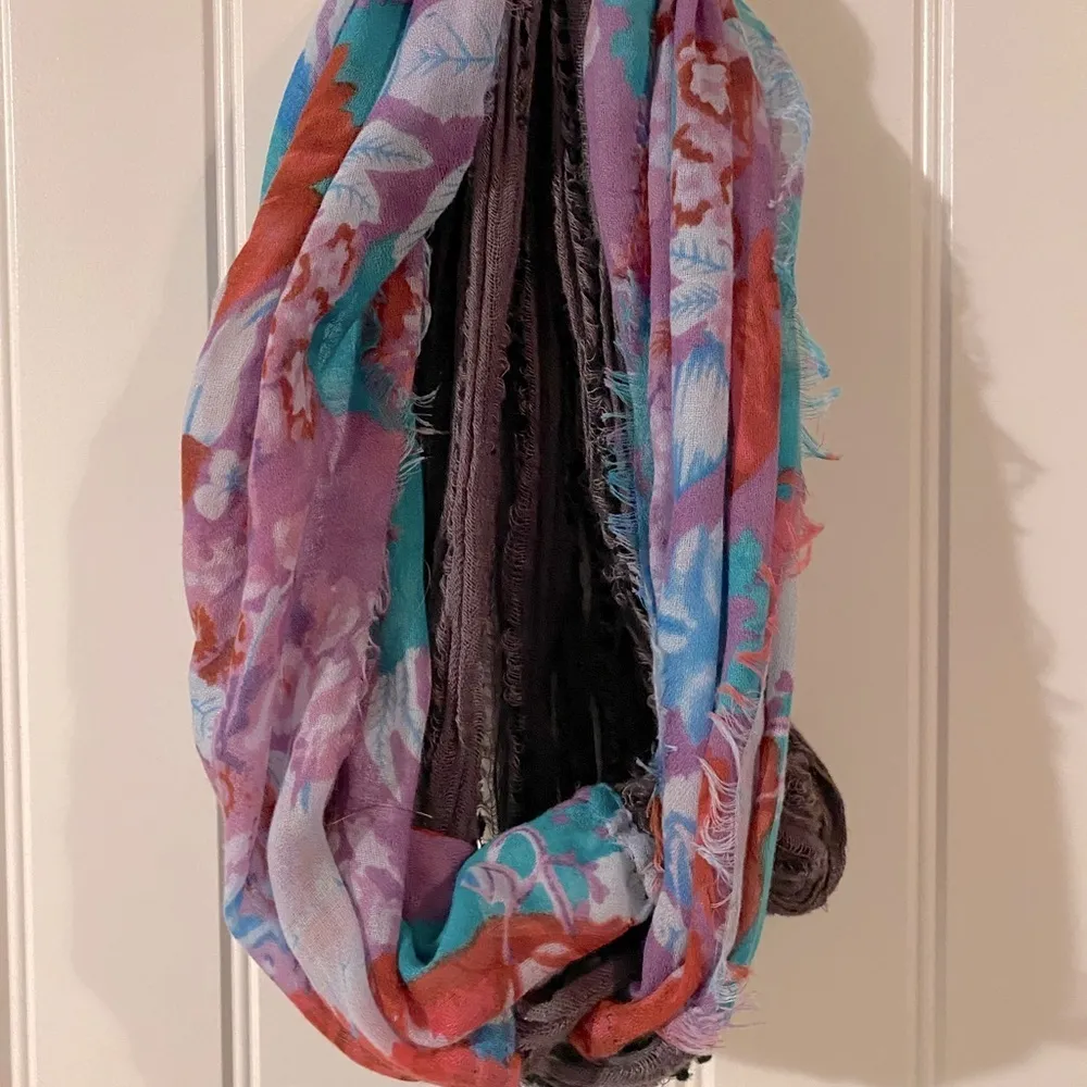 Floral/Gray Infinity Scarf - Image 2
