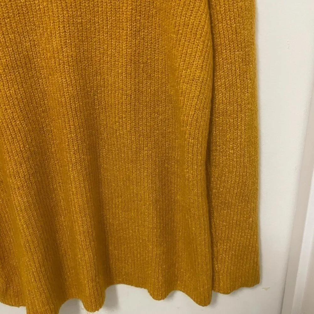 𝅺dress Barn Orange Sweater - Image 9