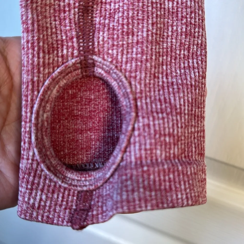 Gymshark Flex Sports Burgundy Crop Top Seamless GYM Thumbhole Size Med EUC #2805 - Image 3