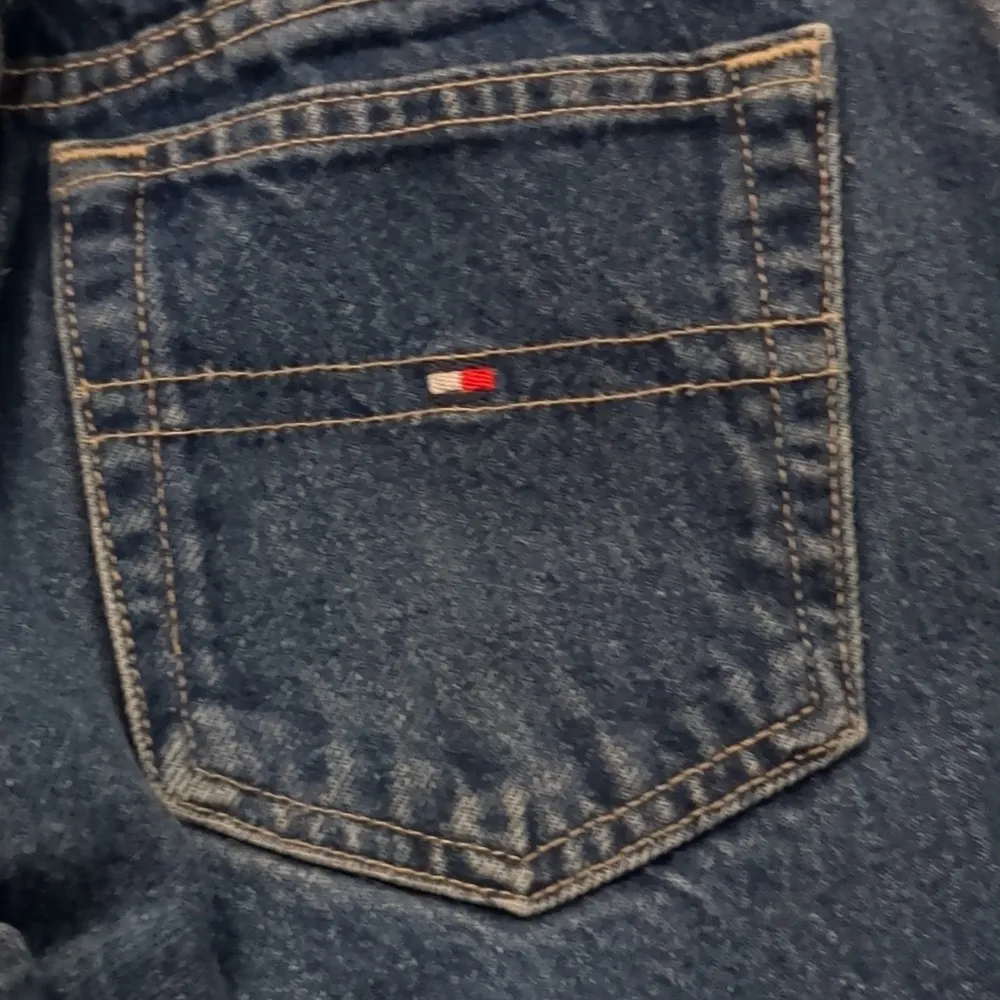 Tommy Hilfiger vintage jeans size 6 - Image 4