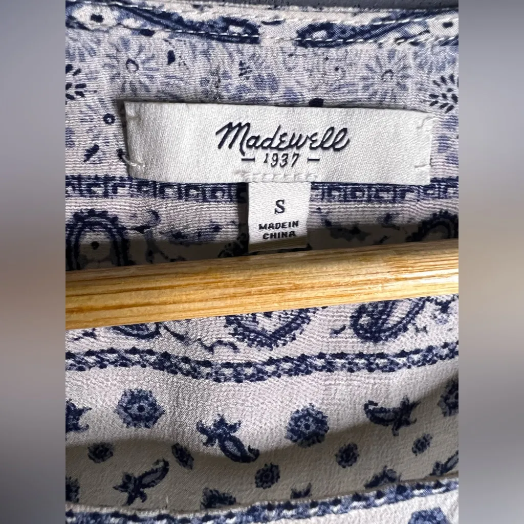 Madewell Kyoto 100% Silk Bandana Print Top in size Small - Image 9