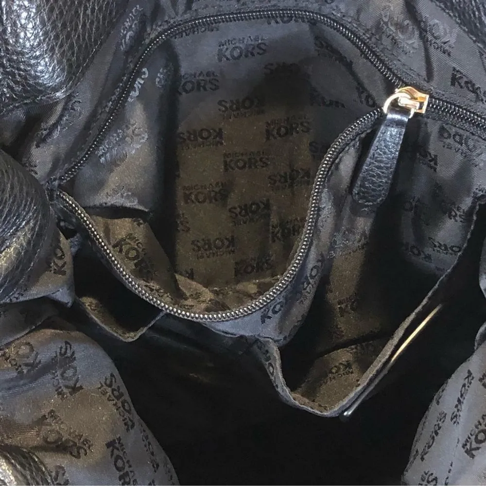 MICHAEL KORS Gansevoort Black Tumbled Leather Shoulder Bag Crossbody Totei - Image 14