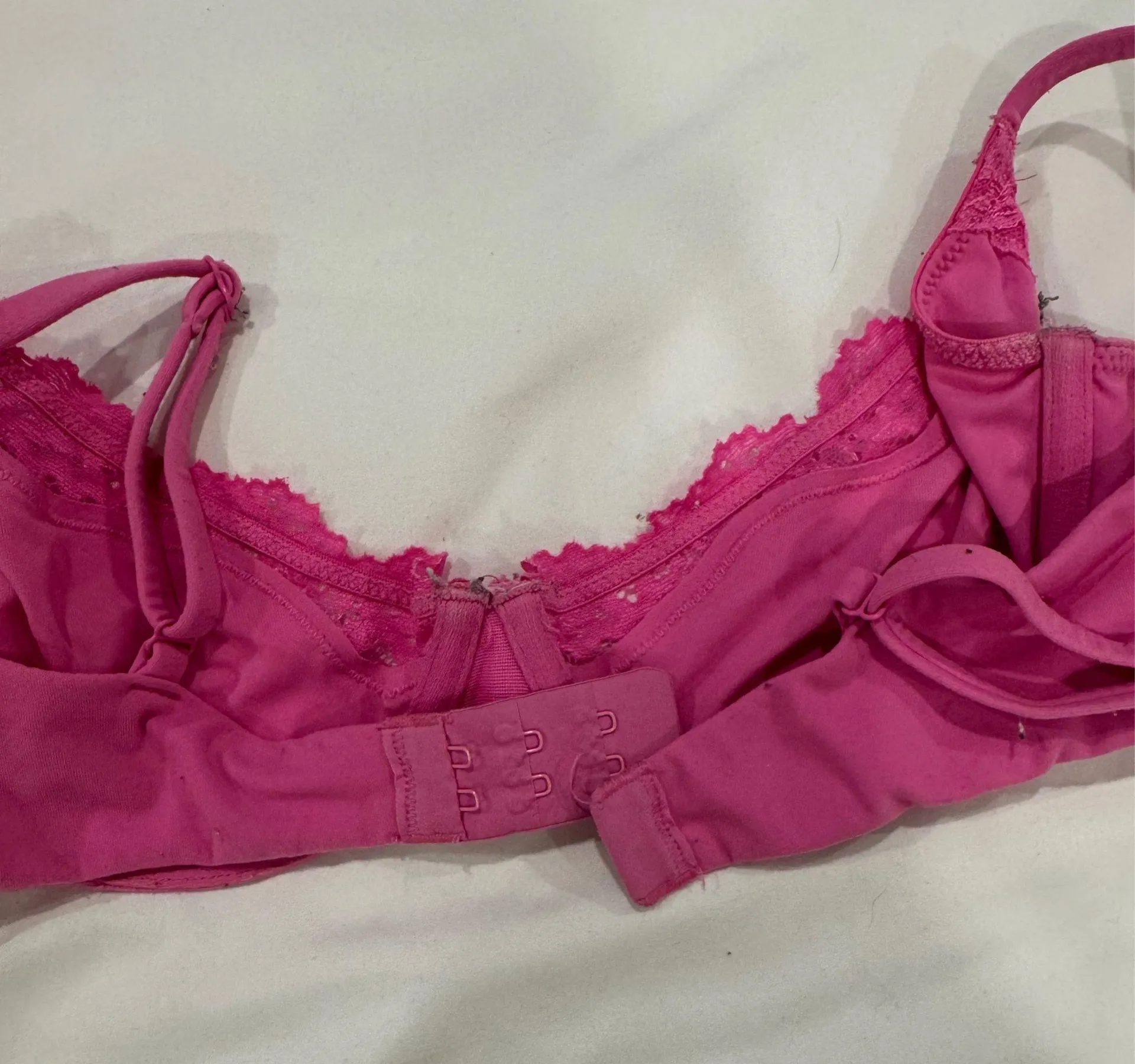 SKIMS Lace Bra - Image 5