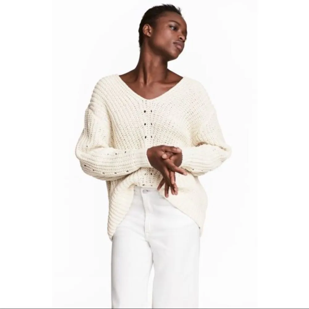 ✨ H&M Oversized Sweater✨ - Image 2