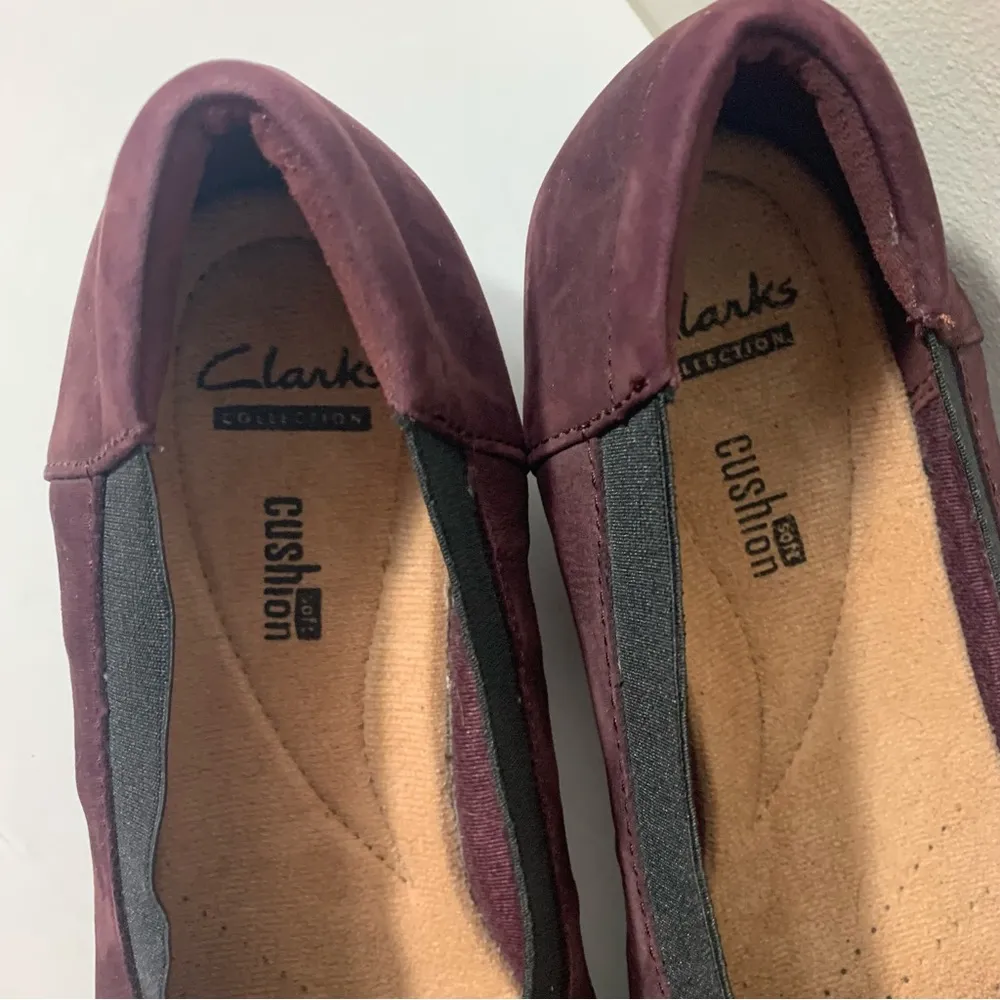 EUC  Collection Everlay Eve Aubergine Suede Slip On Wedge Loafer Size 10M - Image 2