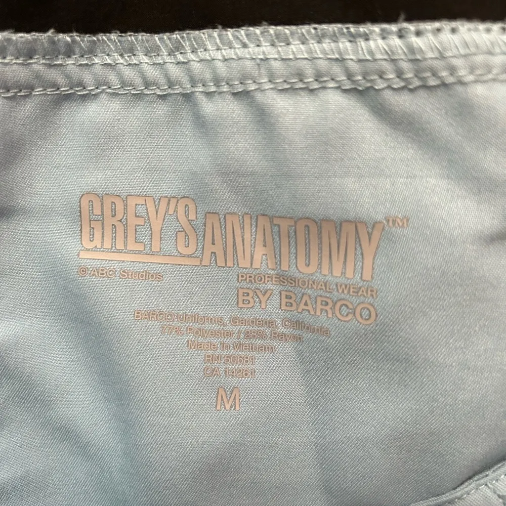 Grey’s Anatomy Mia mid-rise scrub pants in blue - Image 8