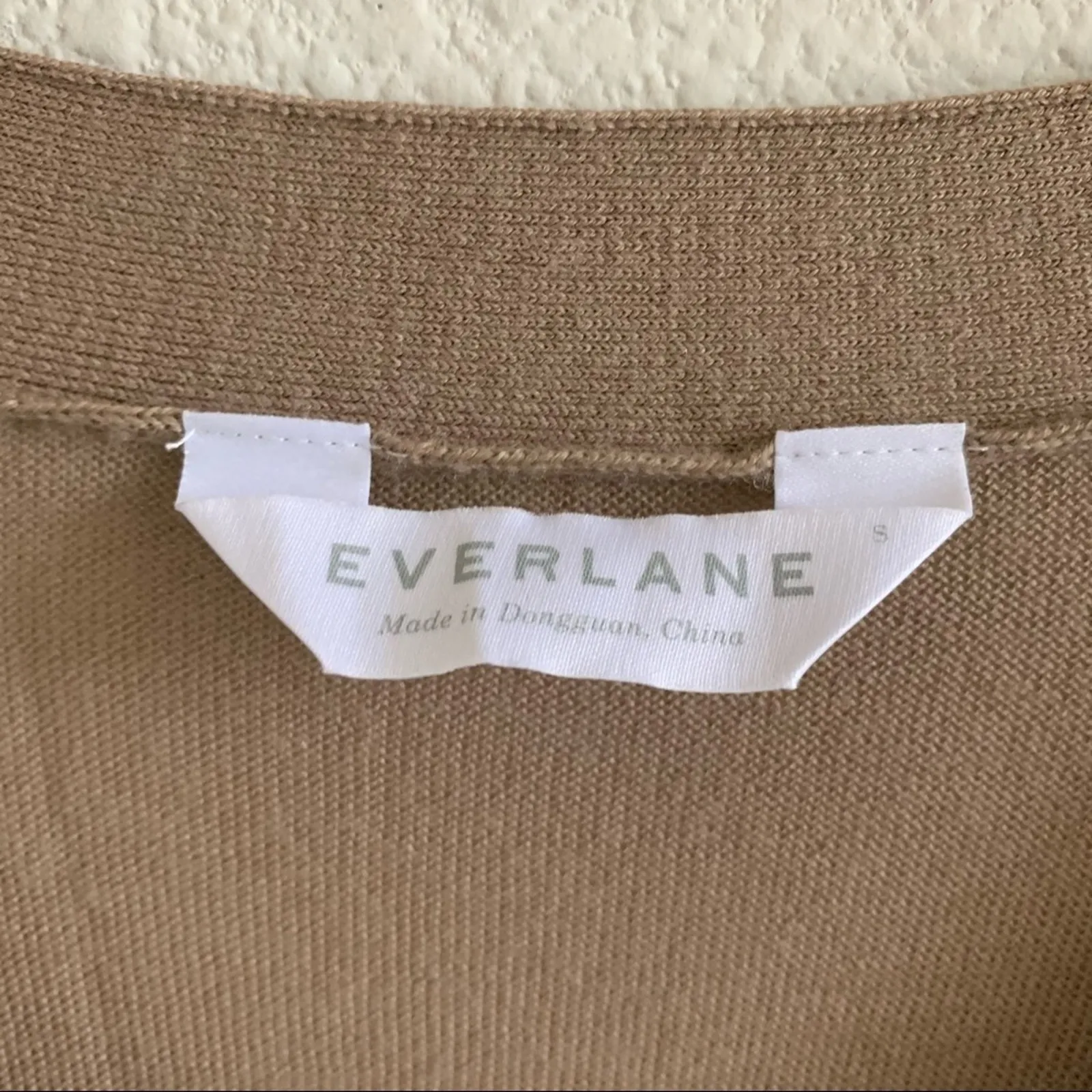 Everlane V Neck Tan 100% Wool Sweater Top Neutral Elevated Basic Small - Image 8