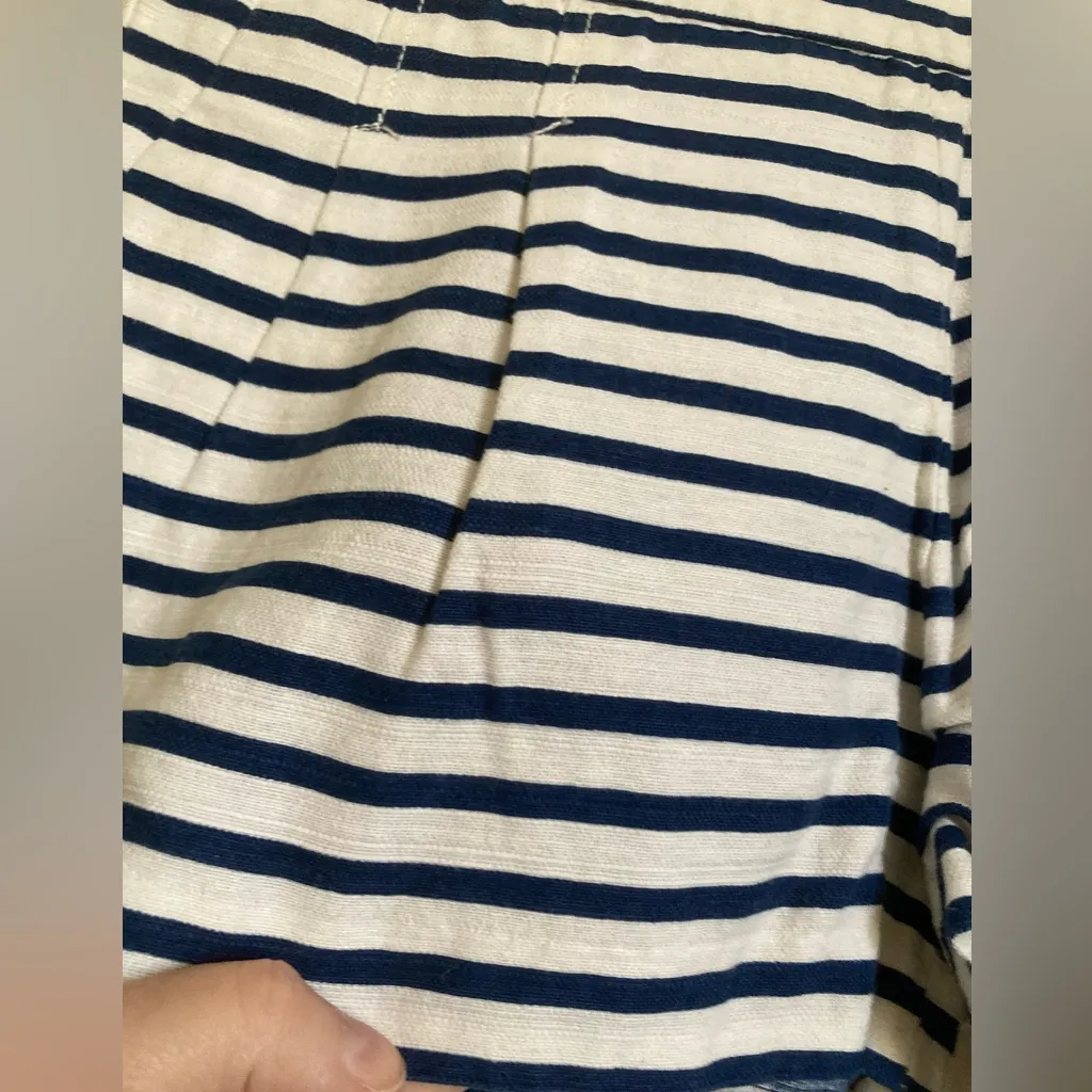 🌞EUC J. Crew White & Navy Blue Striped Shorts with Faux Pockets A - Image 3