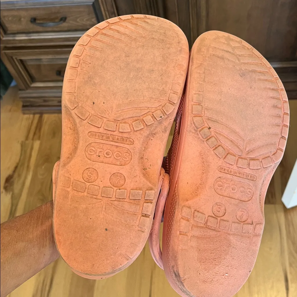 CROCS Pink Slides Clogs - Image 4