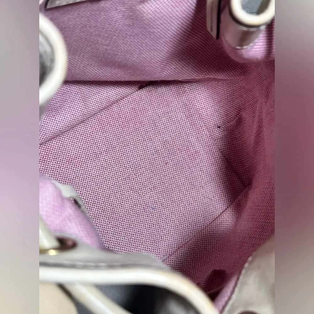 Dooney&Burke Vintage rare collectible bag, amazing bucket drawstring, ivory - Image 12