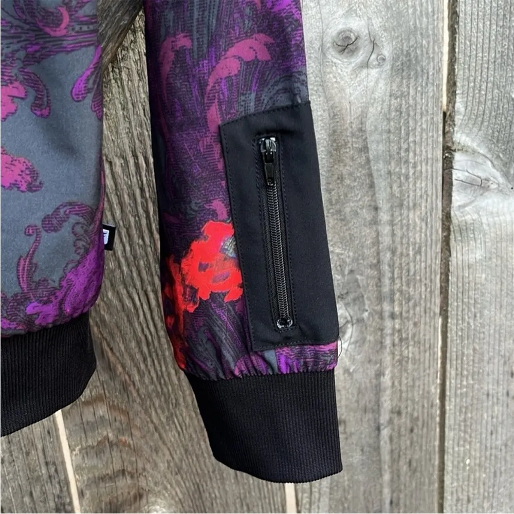 EUC Fabletics Ithaca Floral Lightweight Jacket Size Small - Image 8
