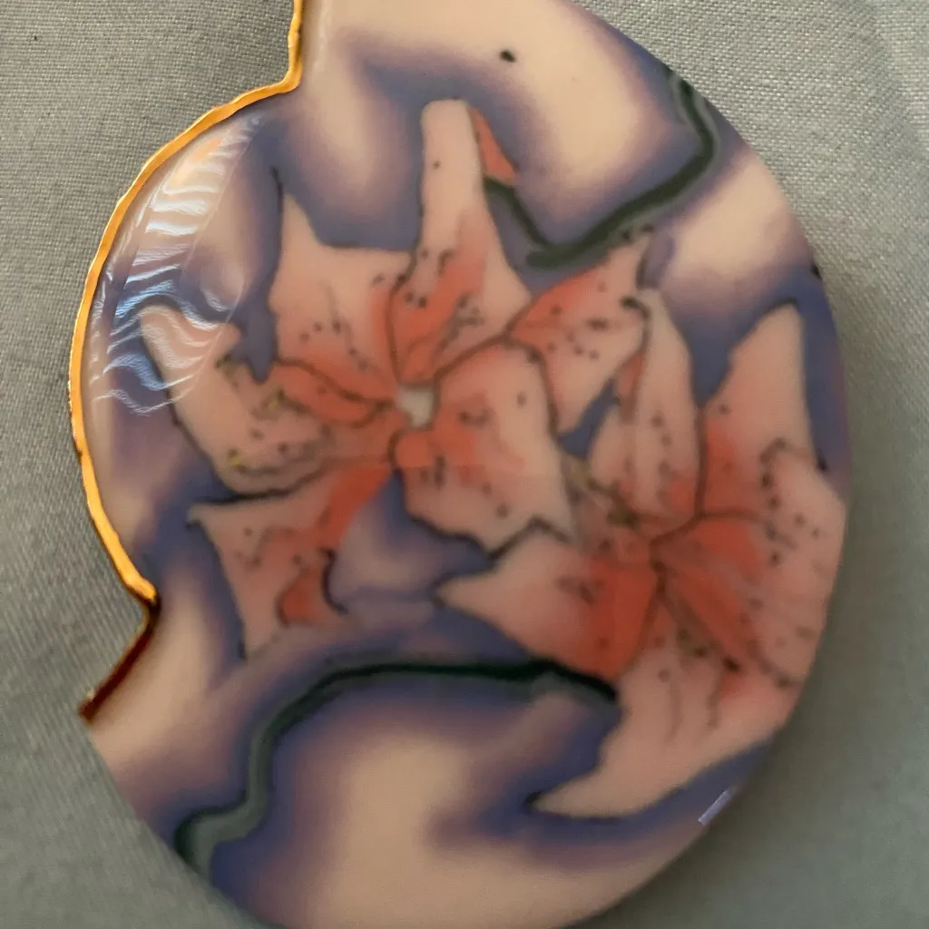 Vintage Enamel Brooch 2.5” W & Earrings Set Lot Of 3 Pink & Blue Floral Print - Image 5