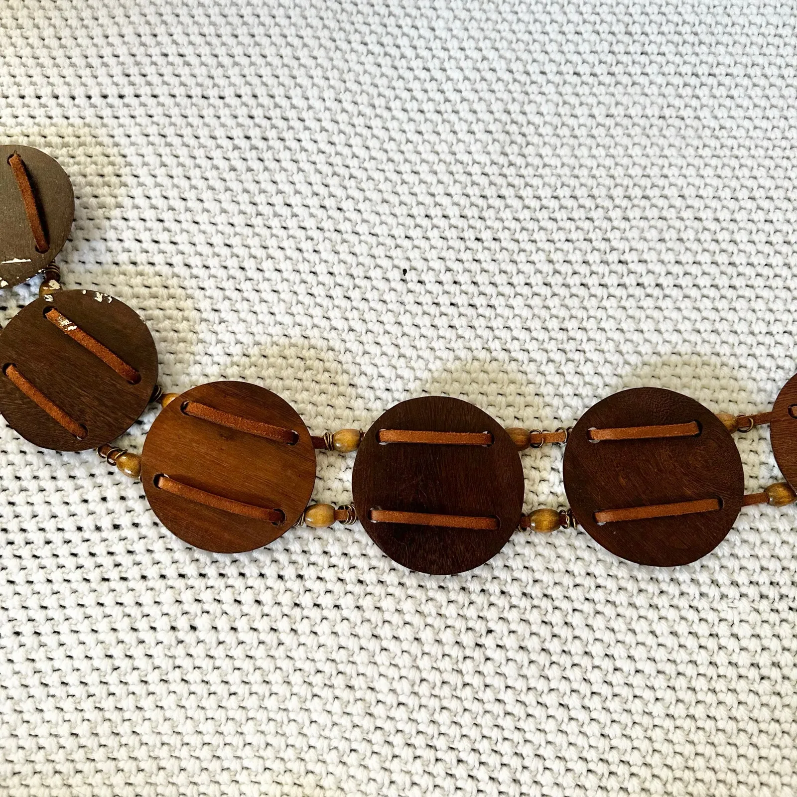 Vintage Unmarked Leather Double Strap Wooden Carved Medallion Disc Waist Belt OS Brown - Image 12