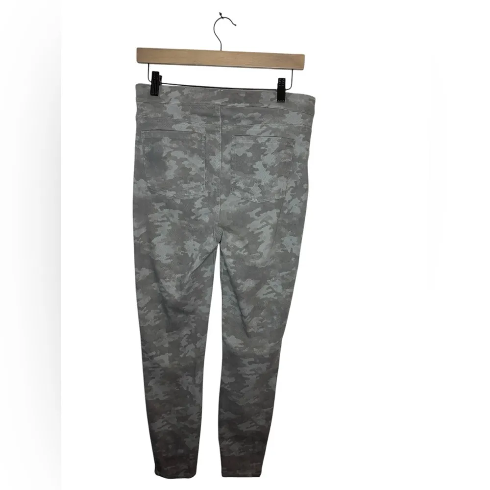 Spanx Jean-Ish Ankle Jeggings Size L Camo - Image 5