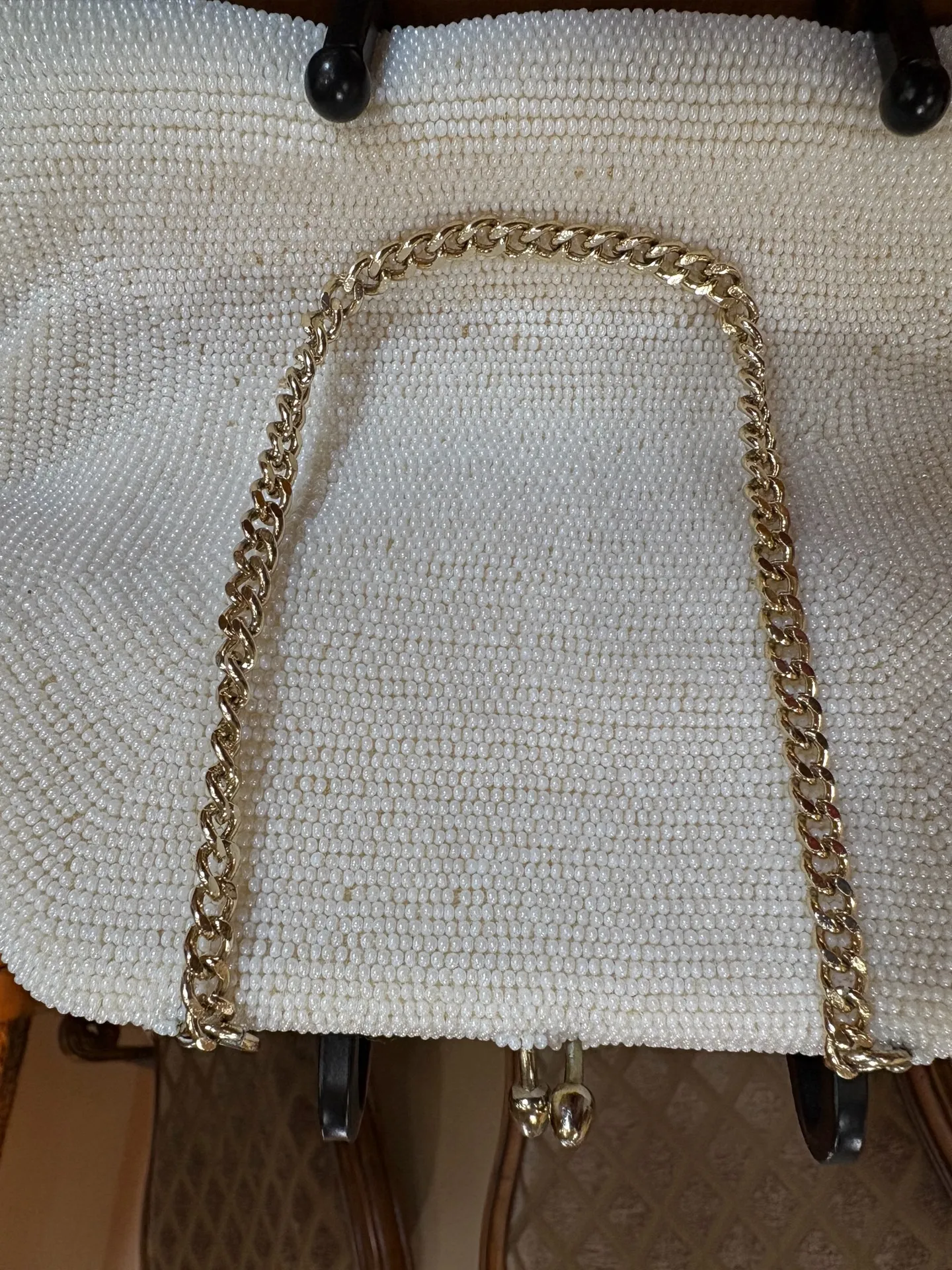 White Beaded kisslock purse - Image 4
