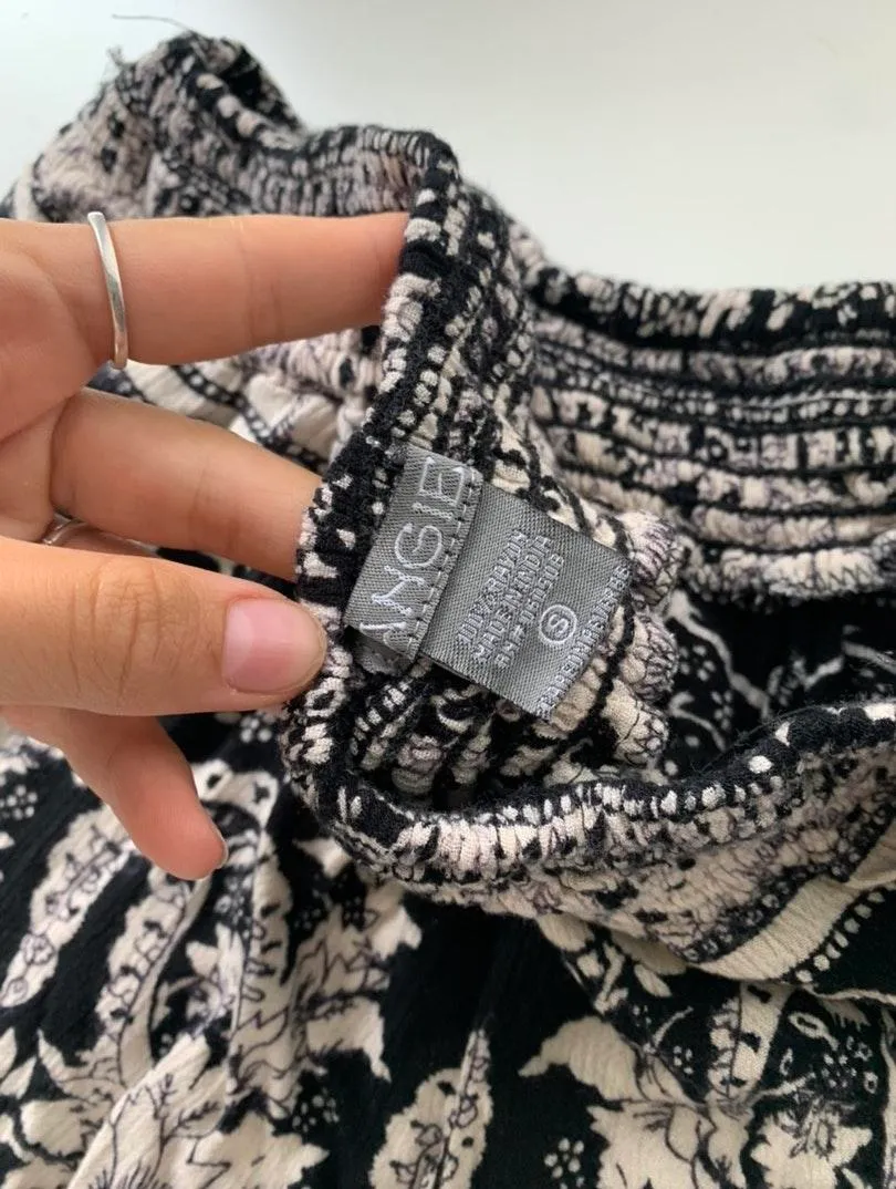 Angie Flowey Shorts  - Image 3