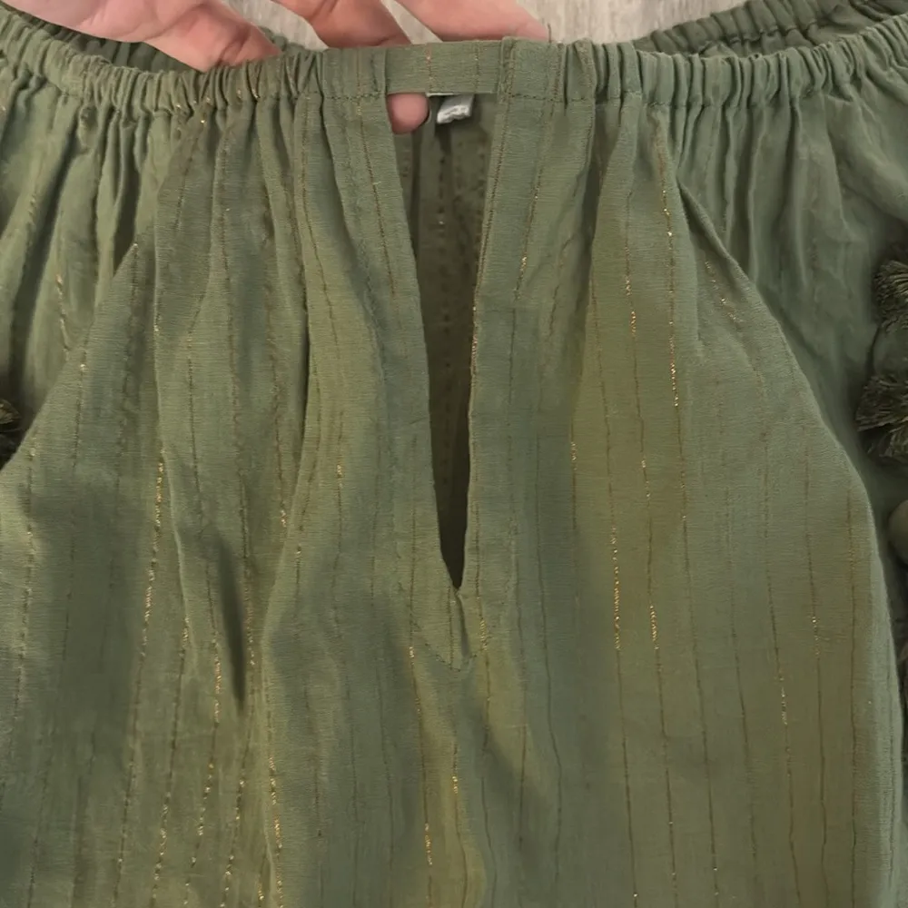 Poupette St Barth Long Sleeve Off Shoulder Tassle Tie Blouse Green Gold Shimmer Size M - Image 10