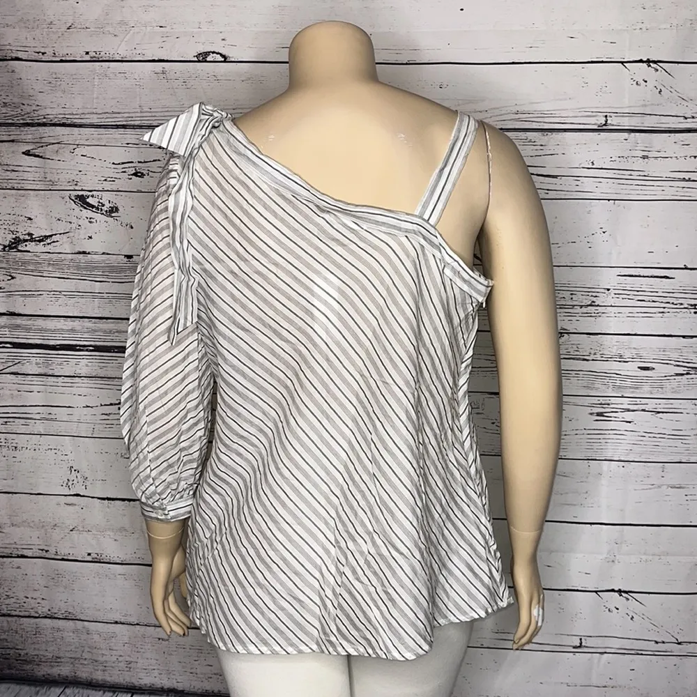 7th Avenue New York & Company NWT Size XL Striped One Sleeve Shirt Top - Image 5