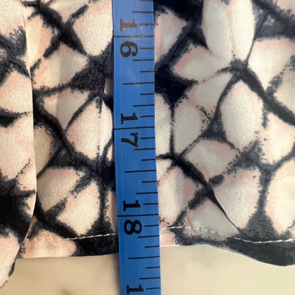 New Banana 
Republic pink and blue stargazed flare lined skirt size small - Image 4