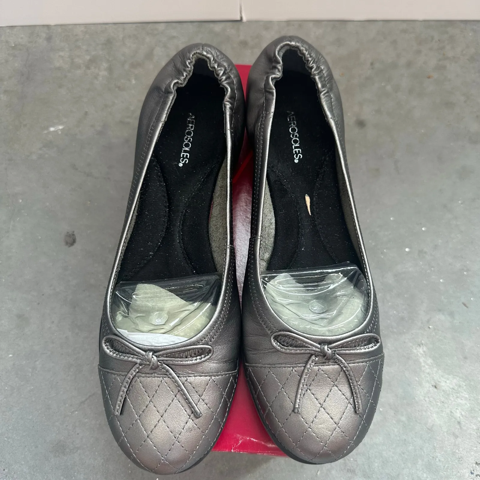 Aerosoles  Beckon Silver Leather Quilted Toe Flats Size 8.5 - Image 2