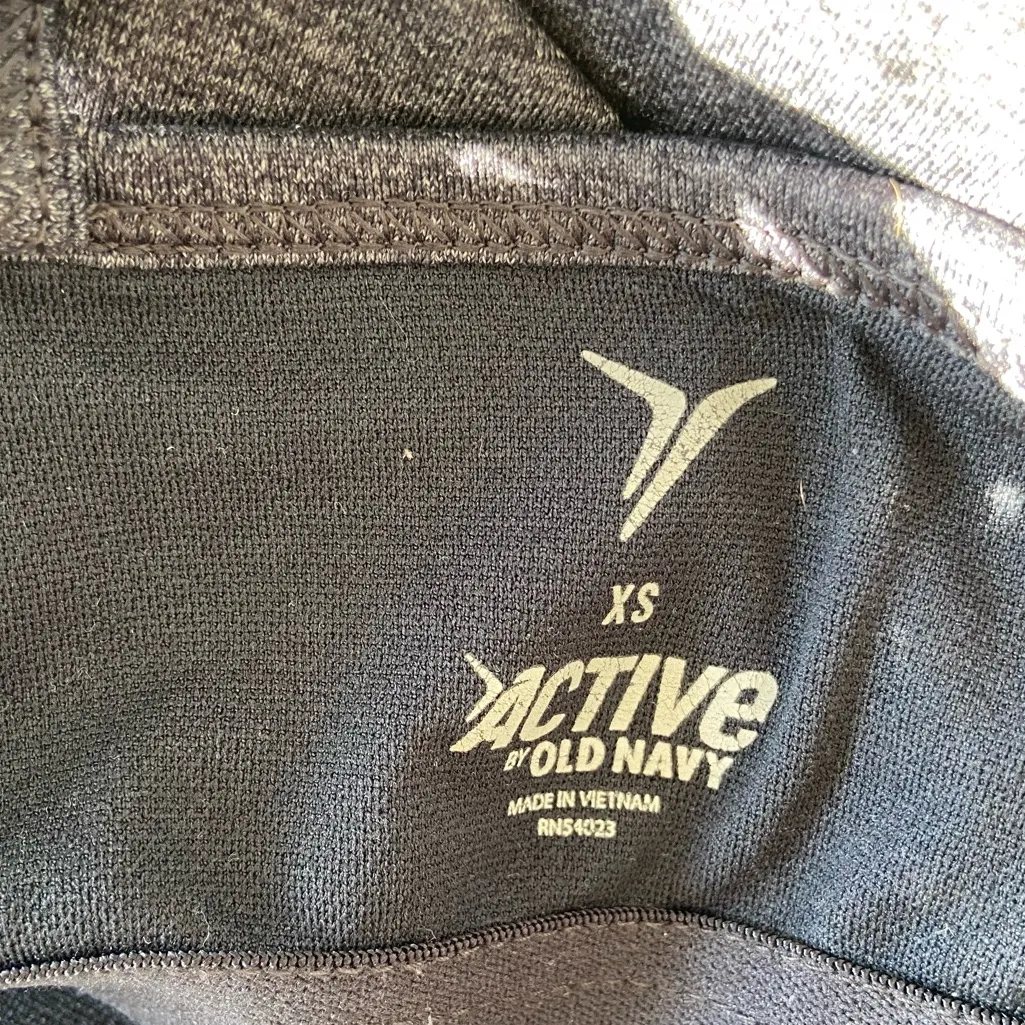 Old Navy Active Gray Racerback Athletic Tank Shelf Bra Workout Neutral - Image 6