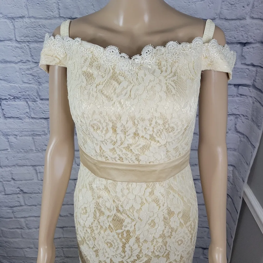 Vintage Ivory & Lace Mermaid Wedding/ Formal Dress Size Unknown - Image 3