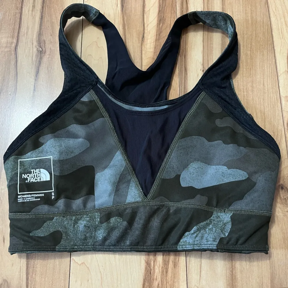 THE NORTH FACE Stow-N-Go Sports Bra Flash Dry Women’s Small Racerback Green Camo - Image 3