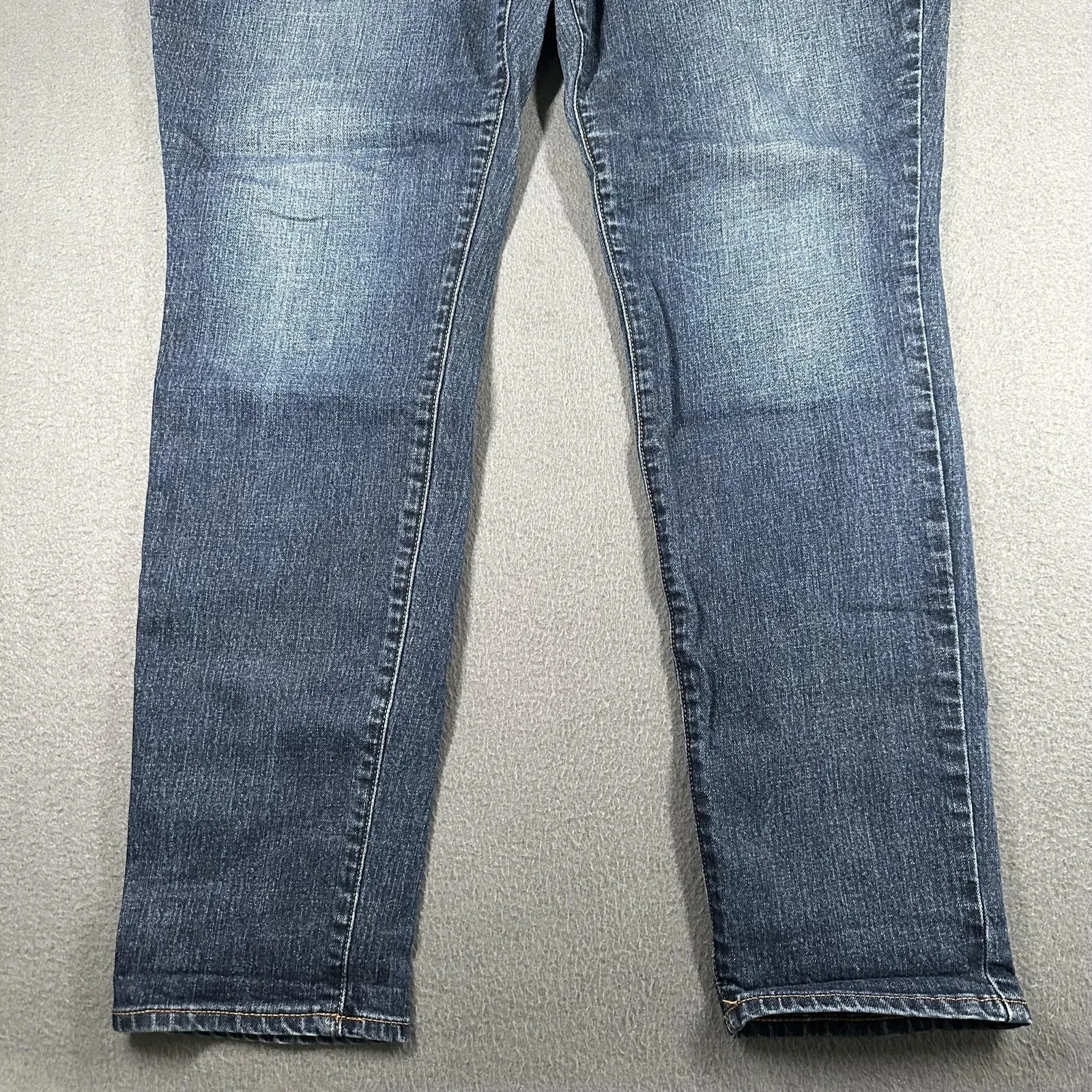 Old Navy Original Jeans Womens 16 Blue Mid Rise Straight Stretch Denim Pants - Image 2